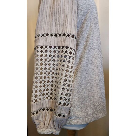 T83 See And Be Seen lightweight crocheted long-sleeve top heather taupe Sz L - Picture 3 of 11